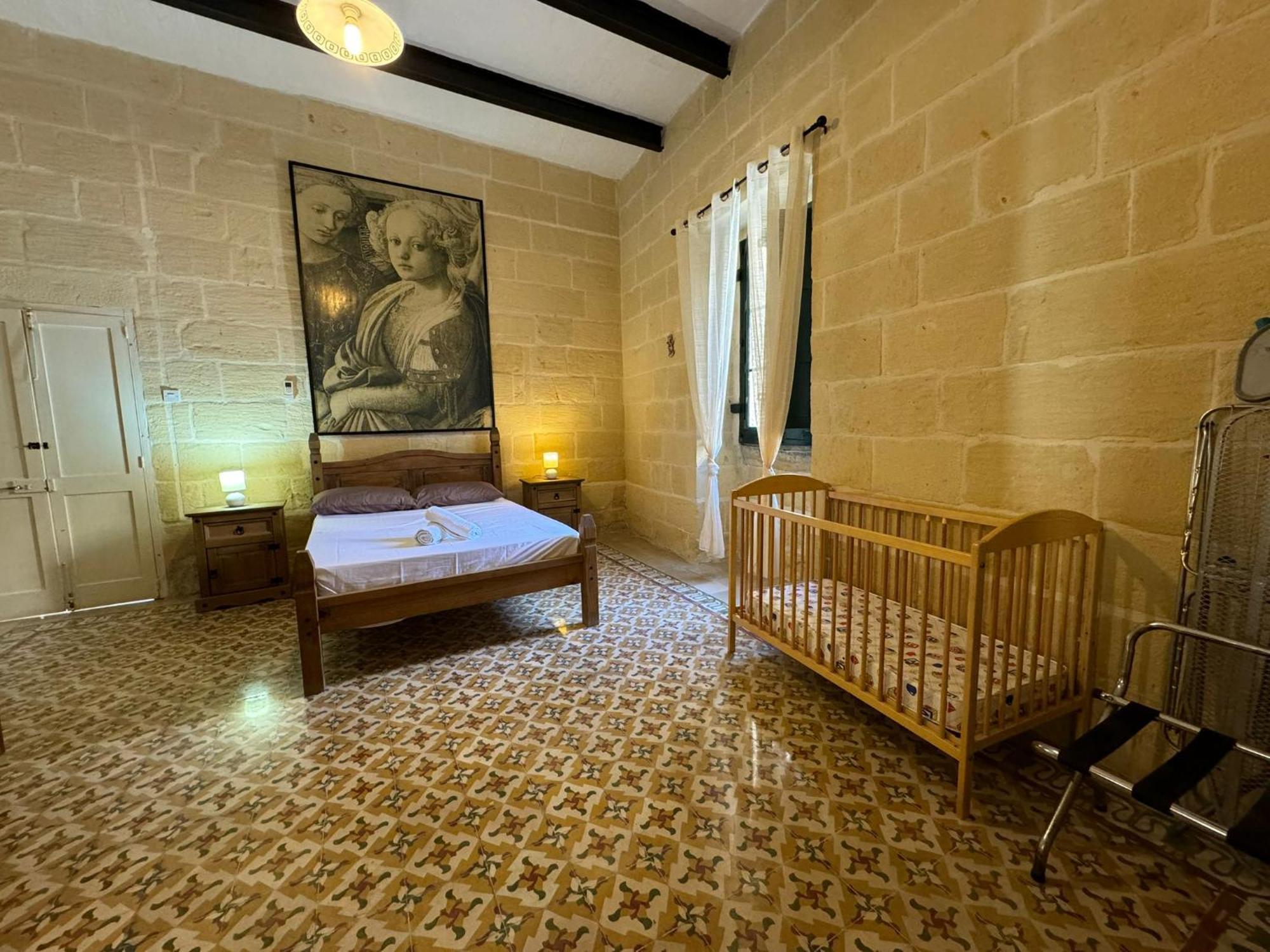Tal-Kaptan Guest House วิกตอเรีย ภายนอก รูปภาพ